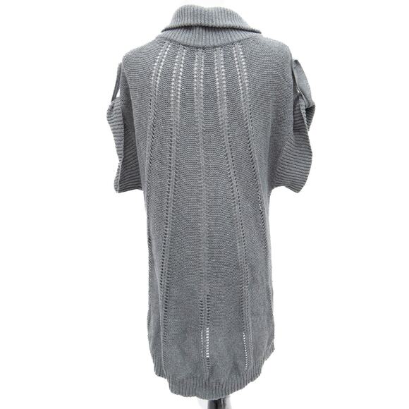 BCBG MaxAzria Women's Gray Sweater Tunic w/Front Pockets Size Medium - Picture 3 of 7